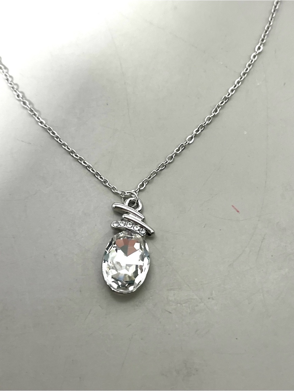 Swarovski Style Silver Tone Teardrop Crystal Pendant Necklace Clear Oval crystal